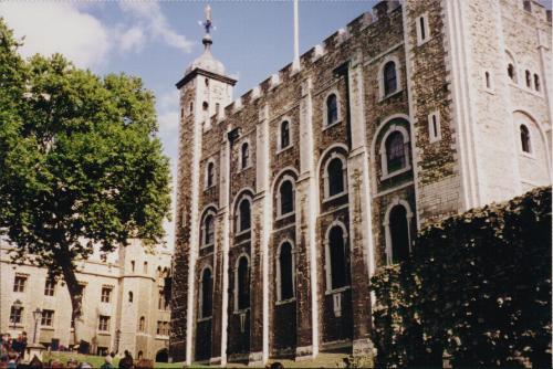 TowerOfLondon7.JPG (43903 bytes)